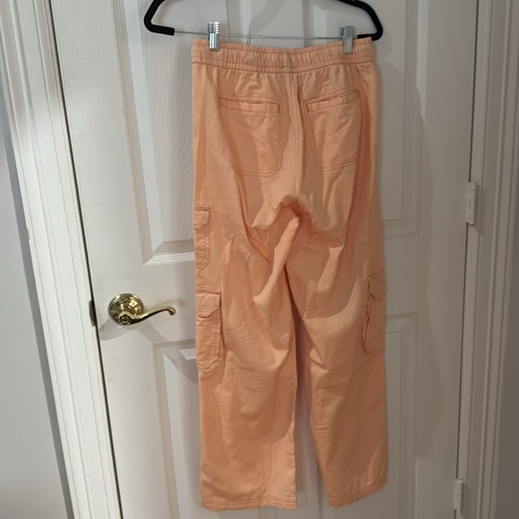 Peach Cargo Pants old navy sz small - Picture 3 of 3